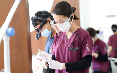 金属アレルギー歯科治療の様子